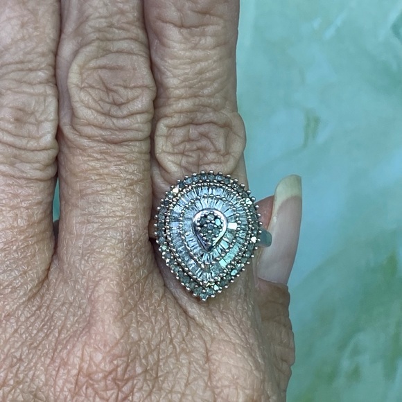 Affinity Diamond Cocktail Ring - Picture 3 of 5